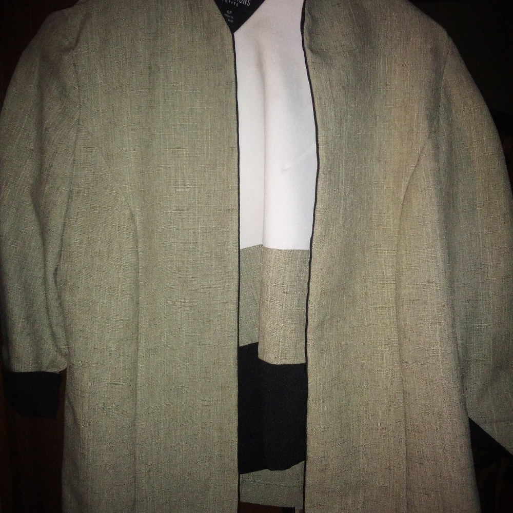 2 piece short sleeve with elbow length jacket